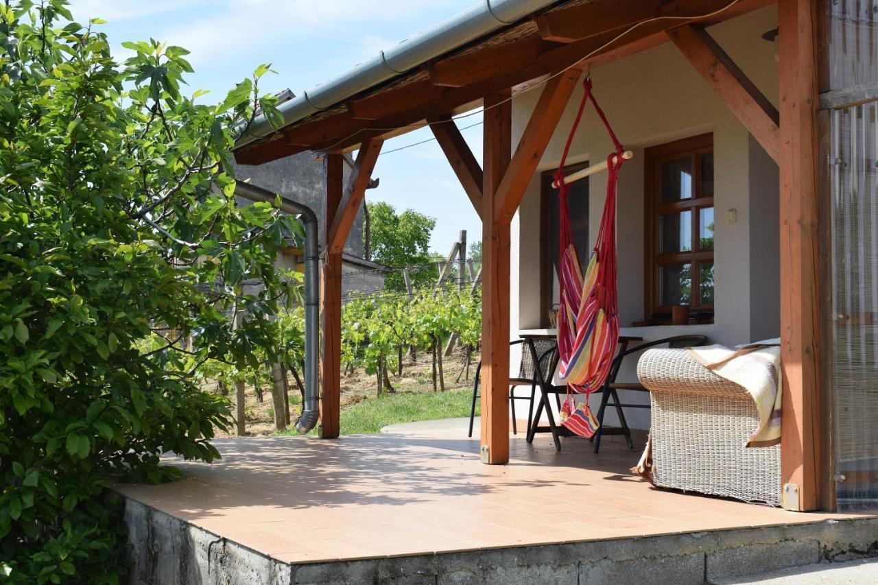 Remete-Lak Hotel Villany Exterior photo